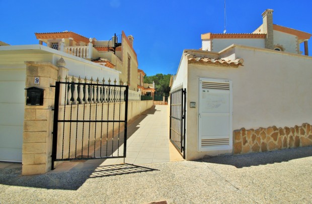 Reventa - Detached House / Villa - Villamartin - Los Dolses