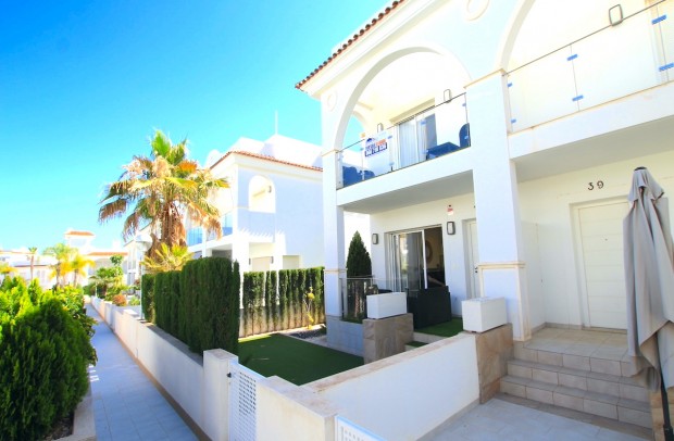 Revente - Detached House / Villa - Ciudad Quesada