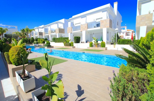 Revente - Detached House / Villa - Ciudad Quesada