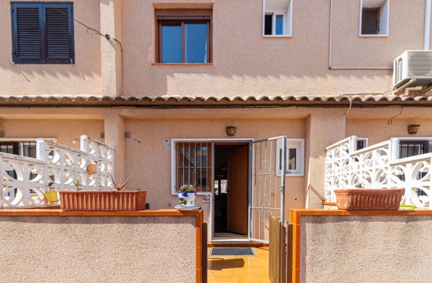 Resale - Town house - Torrevieja - Los Altos