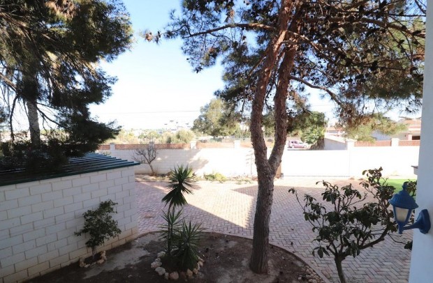 Resale - Detached House / Villa - Orihuela Costa - Los Dolses