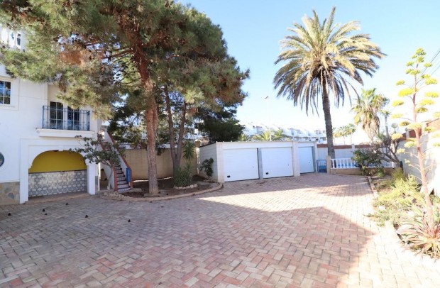 Revente - Detached House / Villa - Orihuela Costa - Los Dolses