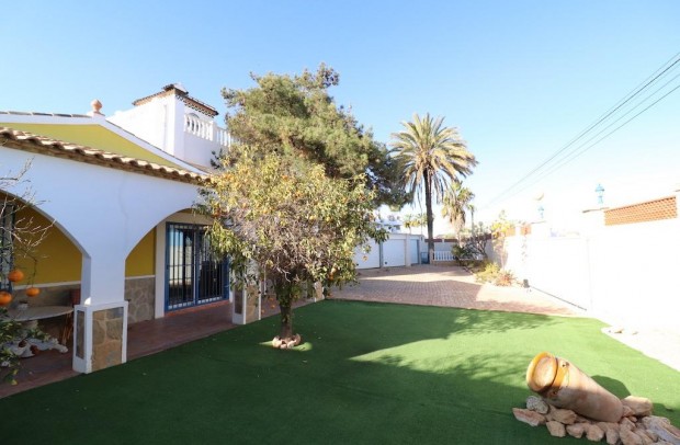 Resale - Detached House / Villa - Orihuela Costa - Los Dolses