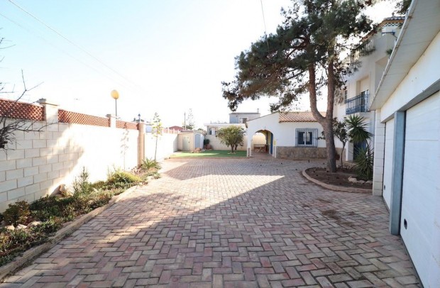 Resale - Detached House / Villa - Orihuela Costa - Los Dolses