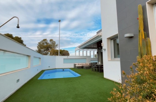 Reventa - Detached House / Villa - Orihuela Costa - Mil Palmeras