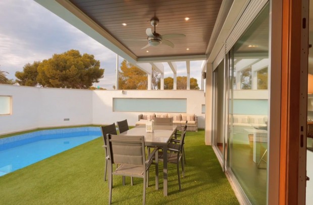 Revente - Detached House / Villa - Orihuela Costa - Mil Palmeras