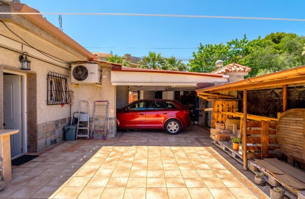 Resale - Detached House / Villa - Orihuela Costa - Campoamor