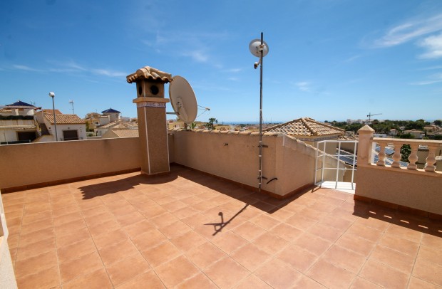 Revente - Detached House / Villa - Orihuela Costa