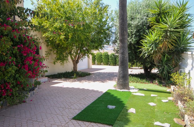 Reventa - Detached House / Villa - San Miguel de Salinas