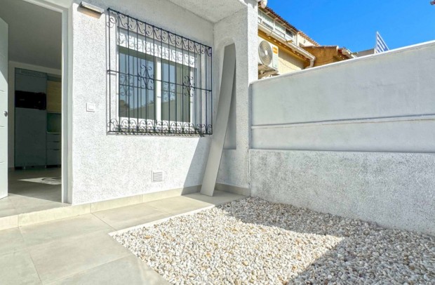 Resale - Town house - Orihuela Costa - Villamartin