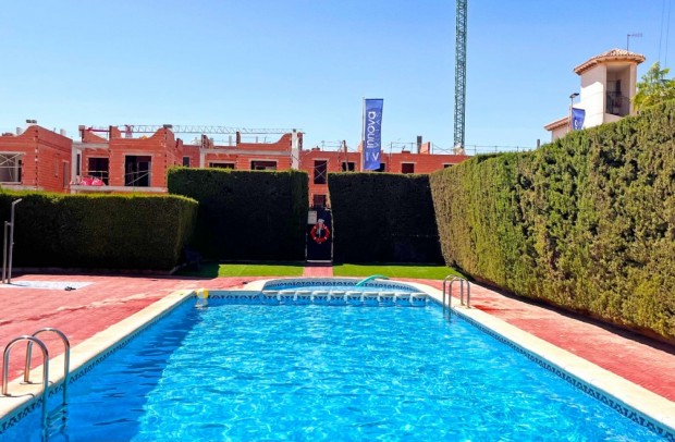 Resale - Detached House / Villa - Orihuela Costa - Punta Prima