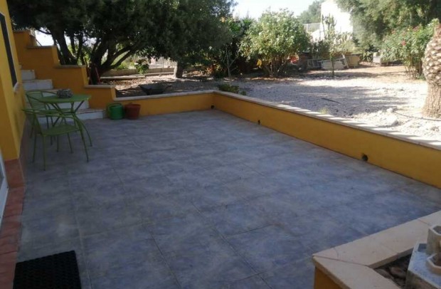 Resale - Detached House / Villa - Albatera