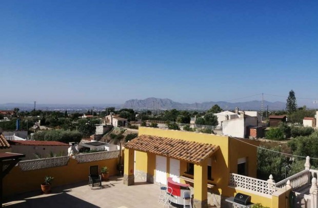 Resale - Detached House / Villa - Albatera