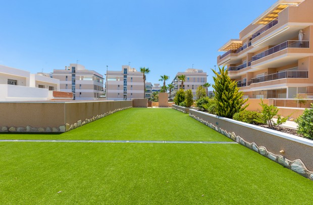 Resale - Apartment - Orihuela Costa - Villamartín-Las Filipinas