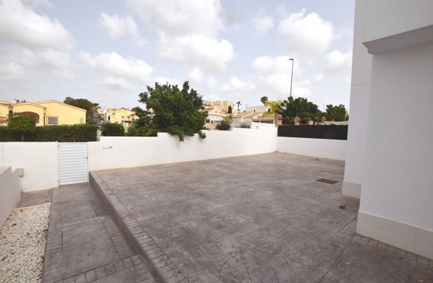 Resale - Detached House / Villa - San Fulgencio - La Marina