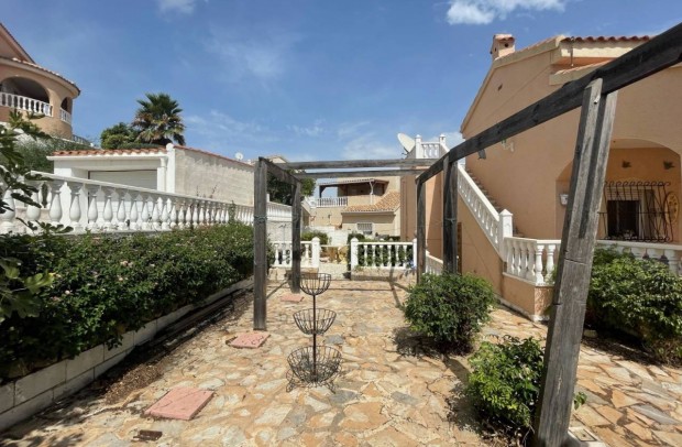 Revente - Detached House / Villa - Ciudad Quesada