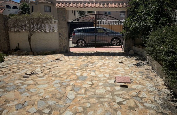 Resale - Detached House / Villa - Ciudad Quesada