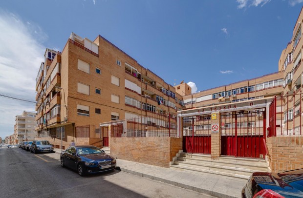 Revente - Apartment - Torrevieja - El molino