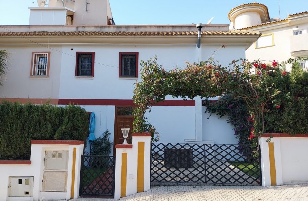 Revente - Semi-Detached - Villamartin