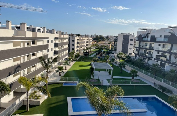 Resale - Apartment - Villamartin - Villamartín