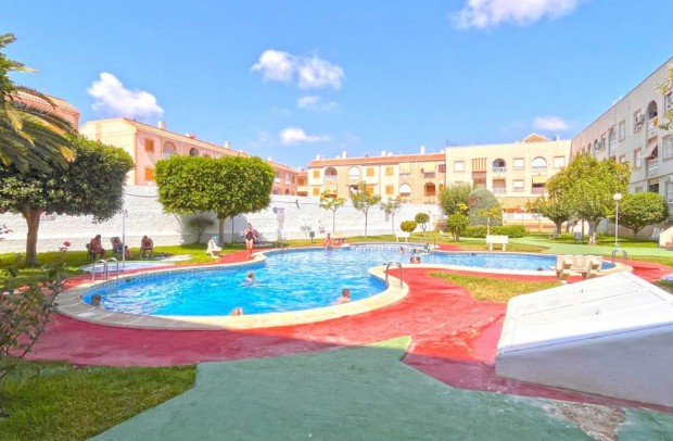 Resale - Apartment - Torrevieja - El Acequión - Los Náufragos