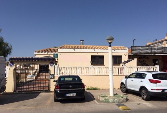For sale: Commercial property in Cabo Roig, Costa Blanca