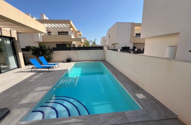 Resale - Detached House / Villa - Los Montesinos - La Herrada