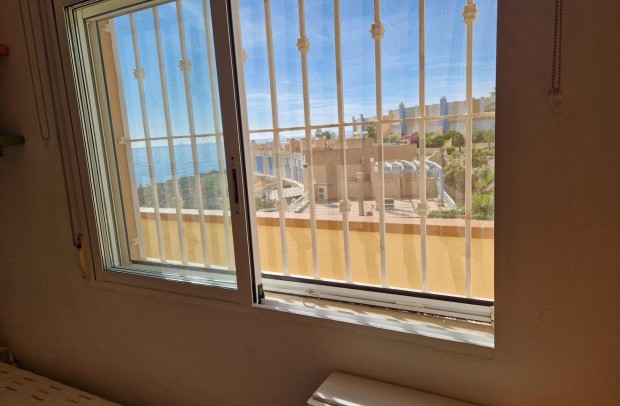 Resale - Apartment - Orihuela Costa - Campoamor