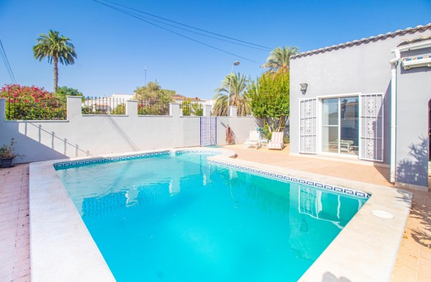 Reventa - Detached House / Villa - Torrevieja - Los balcones