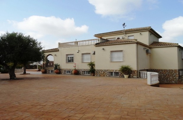 Revente - Detached House / Villa - Catral