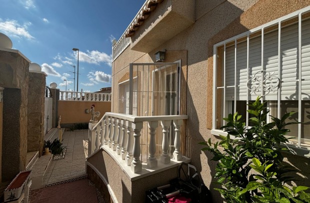 Revente - Detached House / Villa - Ciudad Quesada