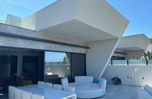 Revente - Detached House / Villa - Rojales