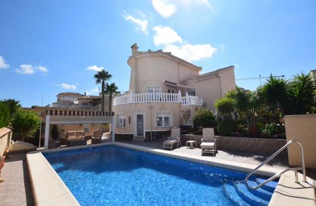 Resale - Detached House / Villa - Ciudad Quesada