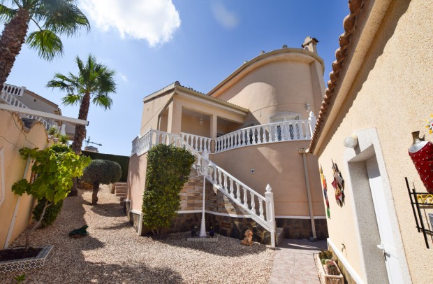 Resale - Detached House / Villa - Ciudad Quesada