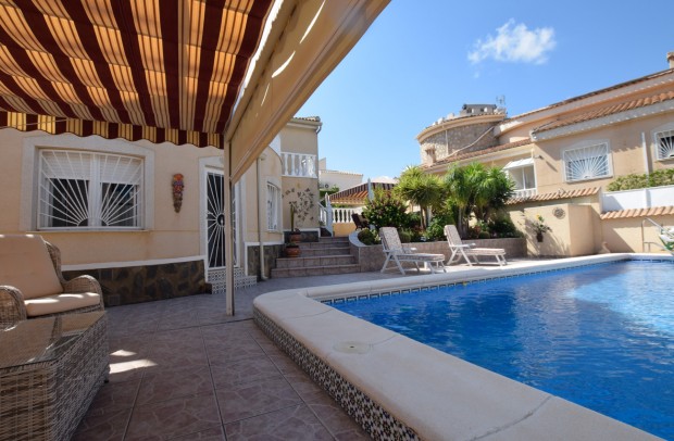 Resale - Detached House / Villa - Ciudad Quesada