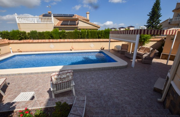 Resale - Detached House / Villa - Ciudad Quesada