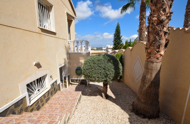 Resale - Detached House / Villa - Ciudad Quesada