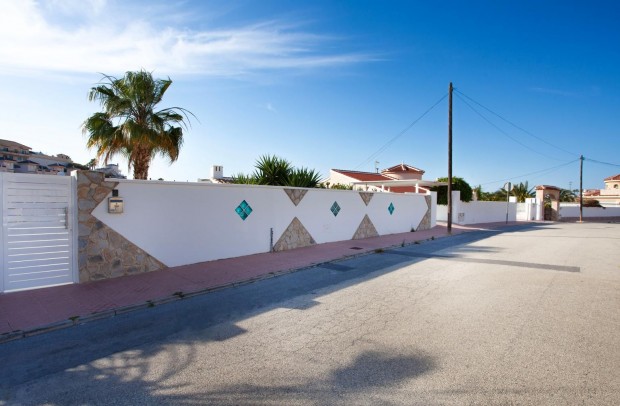 Reventa - Detached House / Villa - Ciudad Quesada