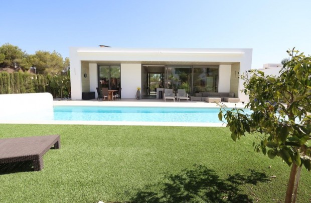 Revente - Detached House / Villa - Orihuela - Las Colinas Golf Resort