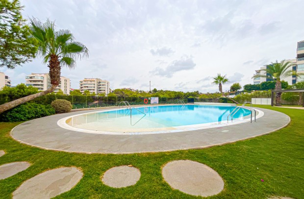 Resale - Apartment - Orihuela Costa - Villamartín-Las Filipinas