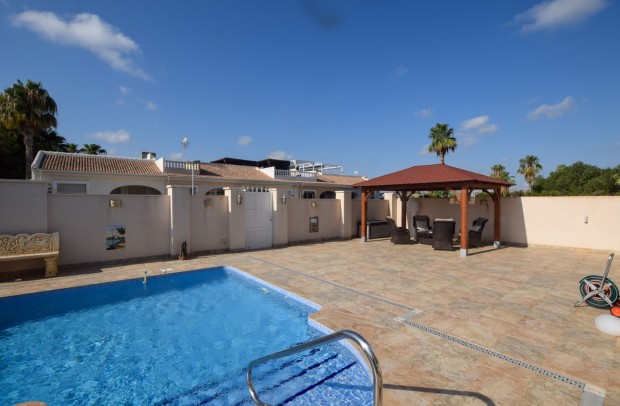 Reventa - Detached House / Villa - Benijófar - Monte Azul