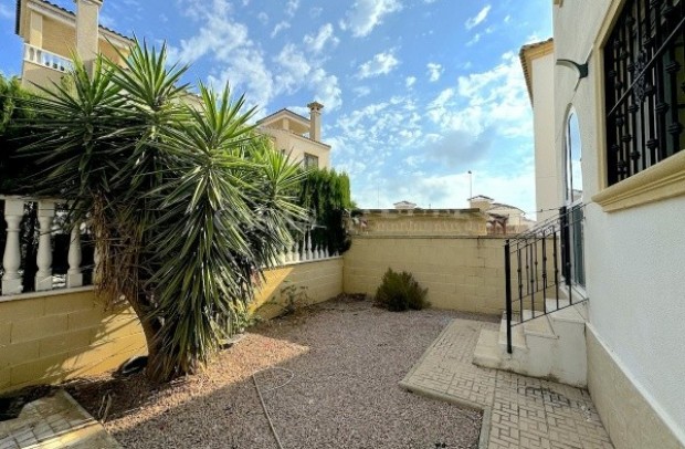 Resale - Detached House / Villa - Guardamar del Segura - El Raso