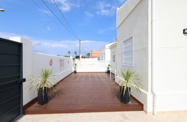 Revente - Detached House / Villa - Torrevieja - San Luis