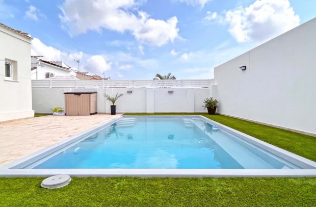 Revente - Detached House / Villa - Torrevieja - San Luis