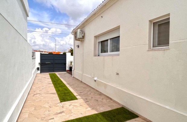 Reventa - Detached House / Villa - Torrevieja - San Luis