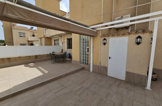 Revente - Detached House / Villa - Orihuela Costa