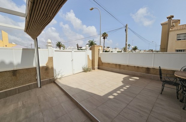 Revente - Detached House / Villa - Orihuela Costa