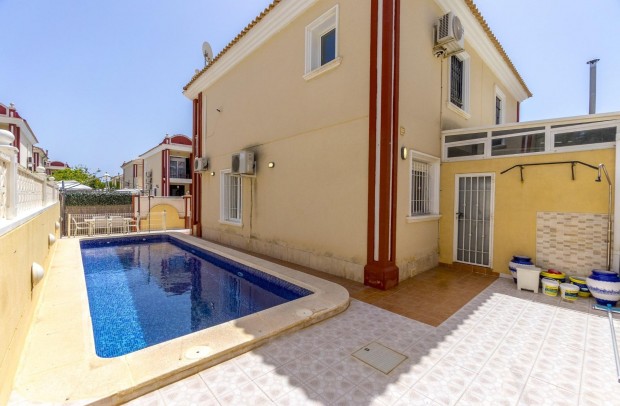 Resale - Town house - Orihuela Costa - Campoamor