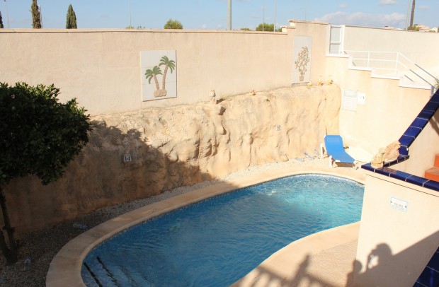 Resale - Detached House / Villa - La Zenia