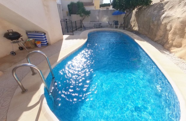 Resale - Detached House / Villa - La Zenia